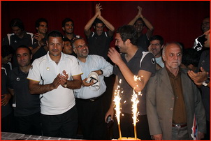 http://www.perspolisnews.com/images/88/T_haghighi/7.jpg