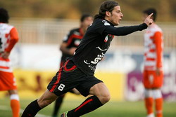 http://www.perspolisnews.com/images/89/Match/saypa/21.jpg