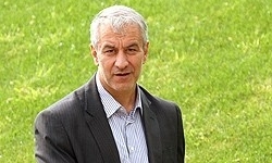 خبرگزاری فارس: کفاشیان زودتر از ملی پوشان وارد کمپ شد/ جلسه رئیس با مسئولان AFC